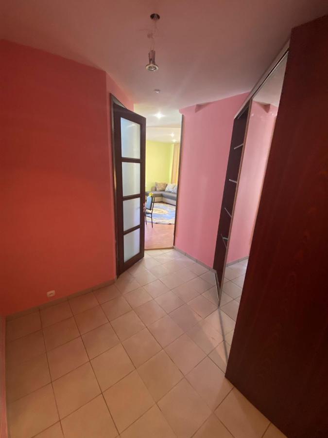 White New Ultracentral 2-rooms In The Heart Chisinau