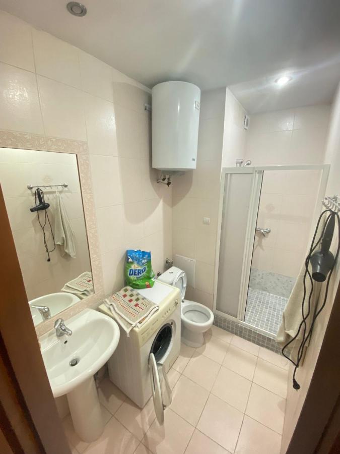 White New Ultracentral 2-rooms In The Heart * Chisinau