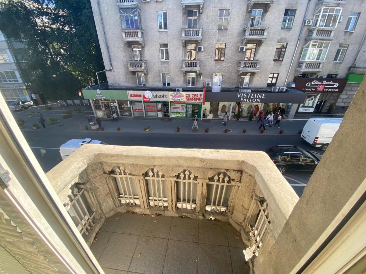 White New Ultracentral 2-rooms In The Heart Апартаменти Кишинів