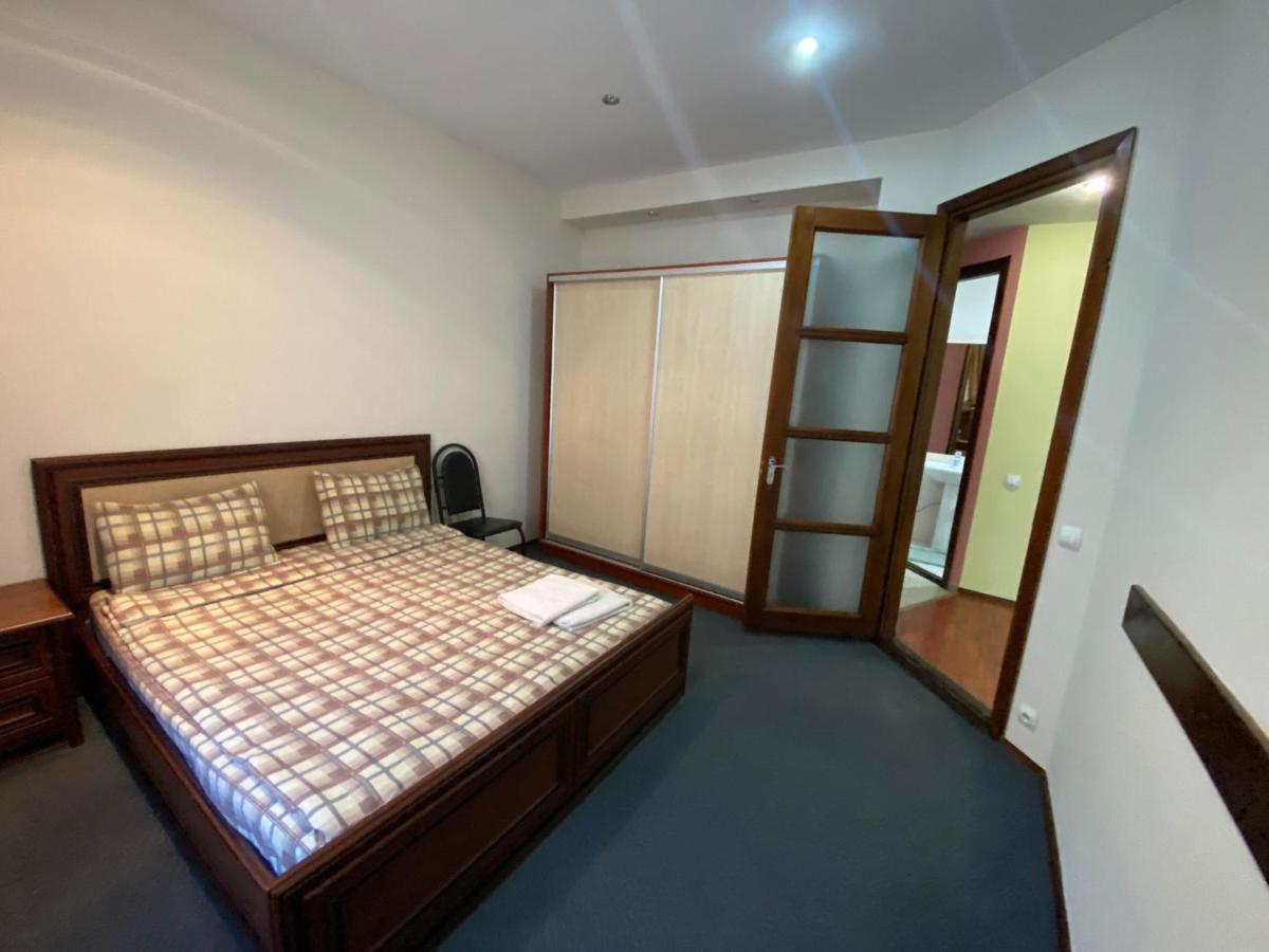 White New Ultracentral 2-rooms In The Heart Апартаменти Кишинів