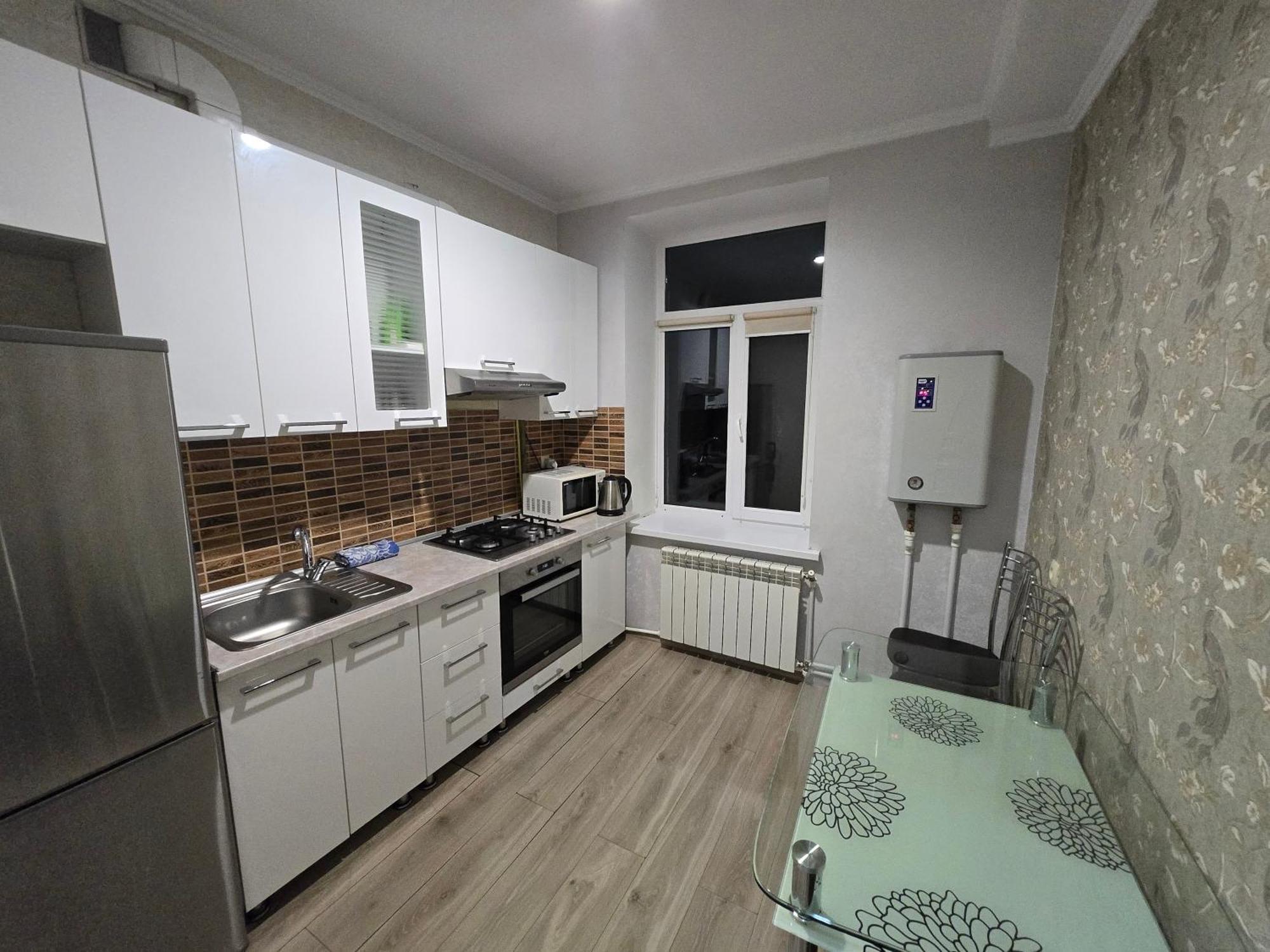 White New Ultracentral 2-rooms In The Heart *